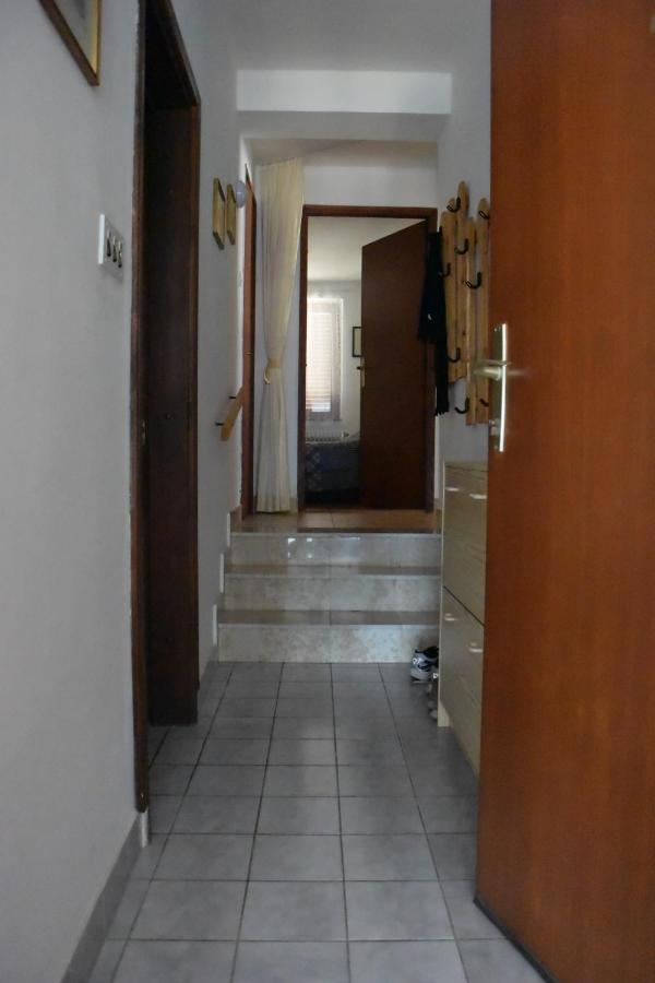 مالي لوشينغْ 70 Sq M Apartment At Saint Martin'S Harbour الغرفة الصورة